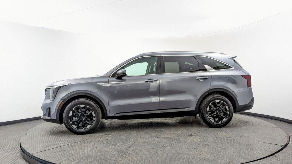 used 2024 Kia Sorento car, priced at $26,489