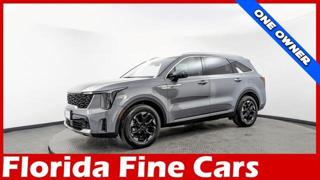 used 2024 Kia Sorento car, priced at $26,989