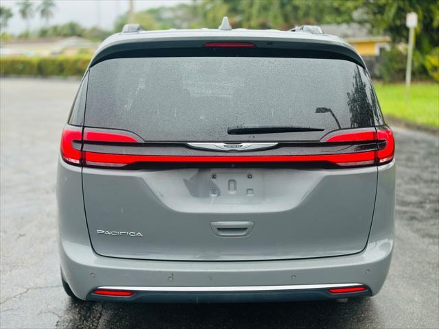 used 2022 Chrysler Pacifica car, priced at $18,299