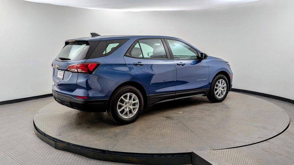 used 2024 Chevrolet Equinox car, priced at $15,299