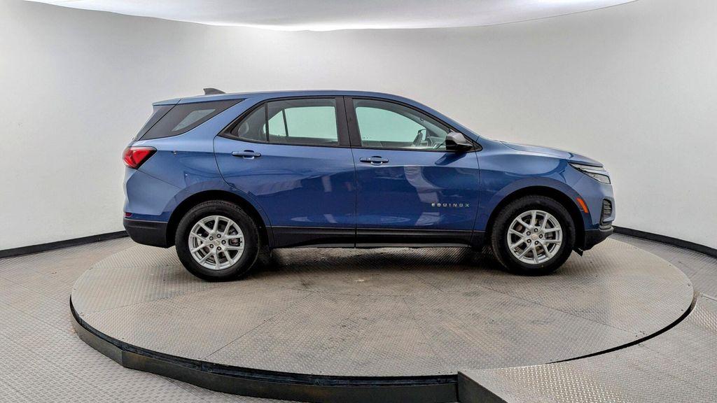 used 2024 Chevrolet Equinox car, priced at $15,299
