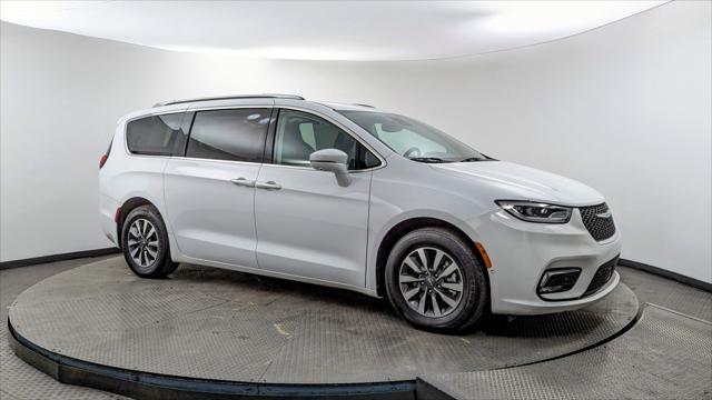 used 2021 Chrysler Pacifica Hybrid car, priced at $19,495