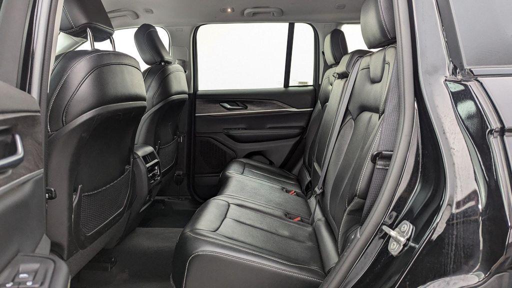 used 2024 Jeep Grand Cherokee car, priced at $27,999