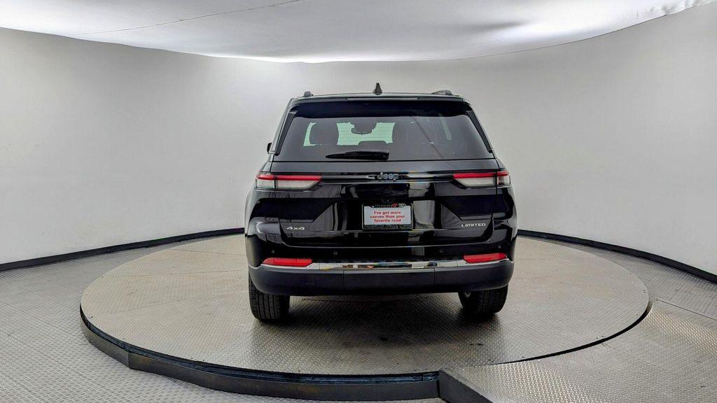 used 2024 Jeep Grand Cherokee car, priced at $27,999