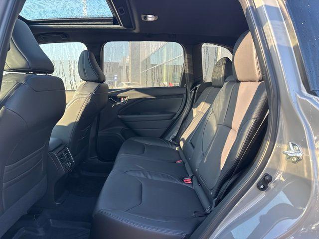 new 2025 Subaru Forester car, priced at $38,976