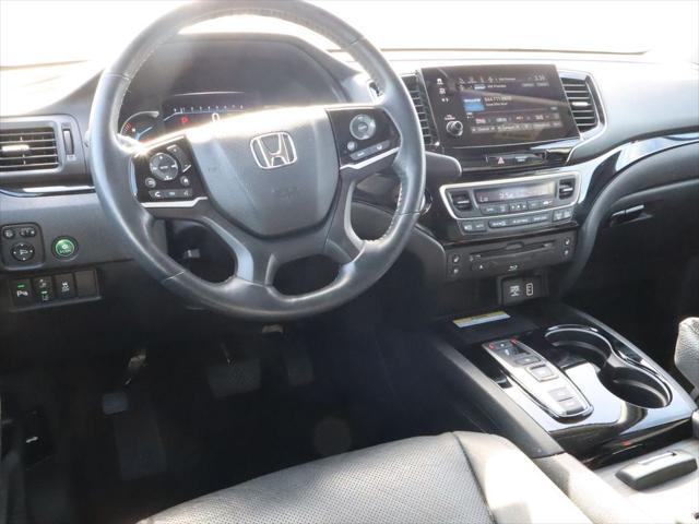 used 2022 Honda Pilot car, priced at $34,998