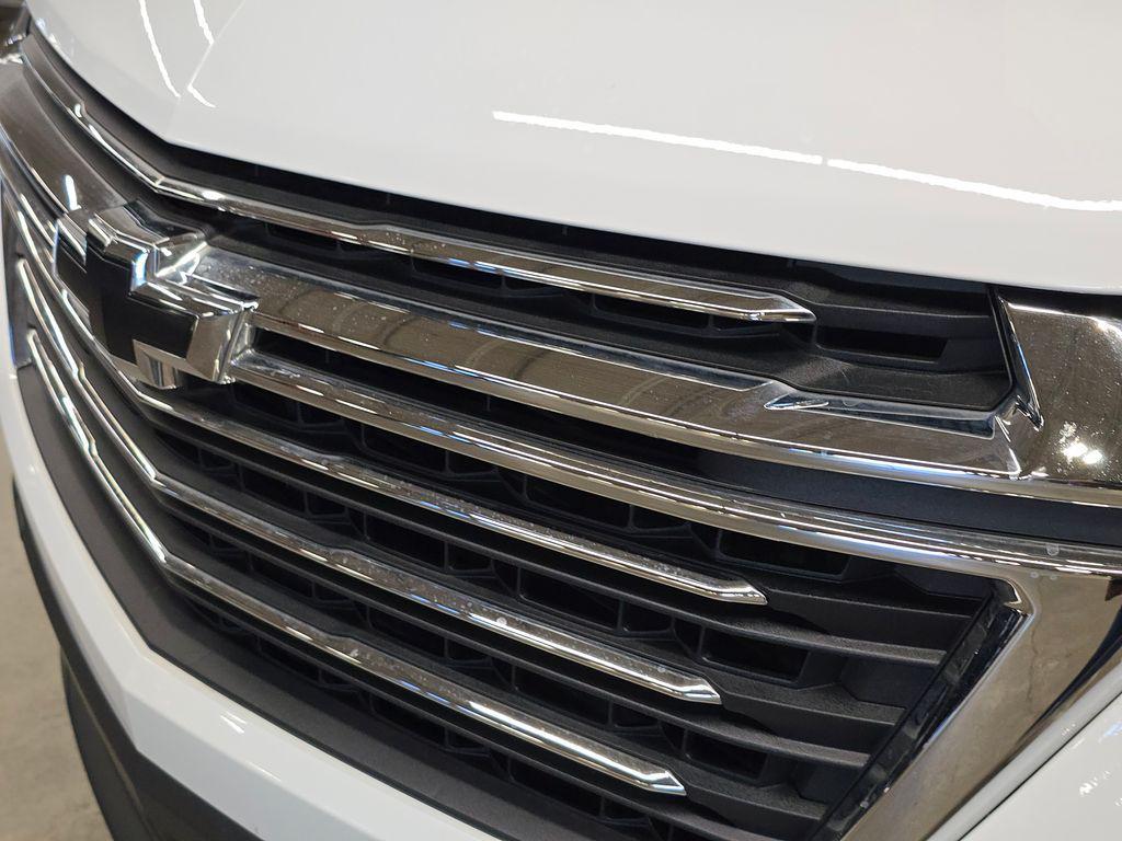 used 2022 Chevrolet Traverse car, priced at $28,537