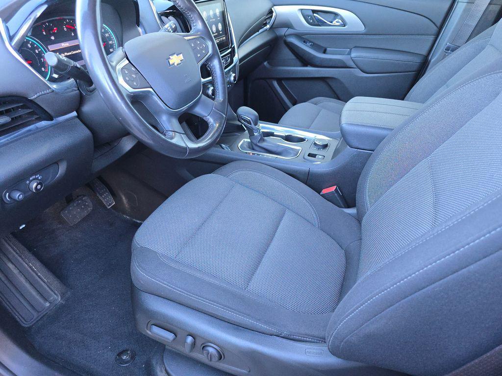 used 2022 Chevrolet Traverse car, priced at $28,537