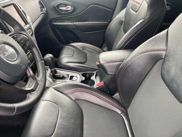 used 2020 Jeep Cherokee car, priced at $21,118