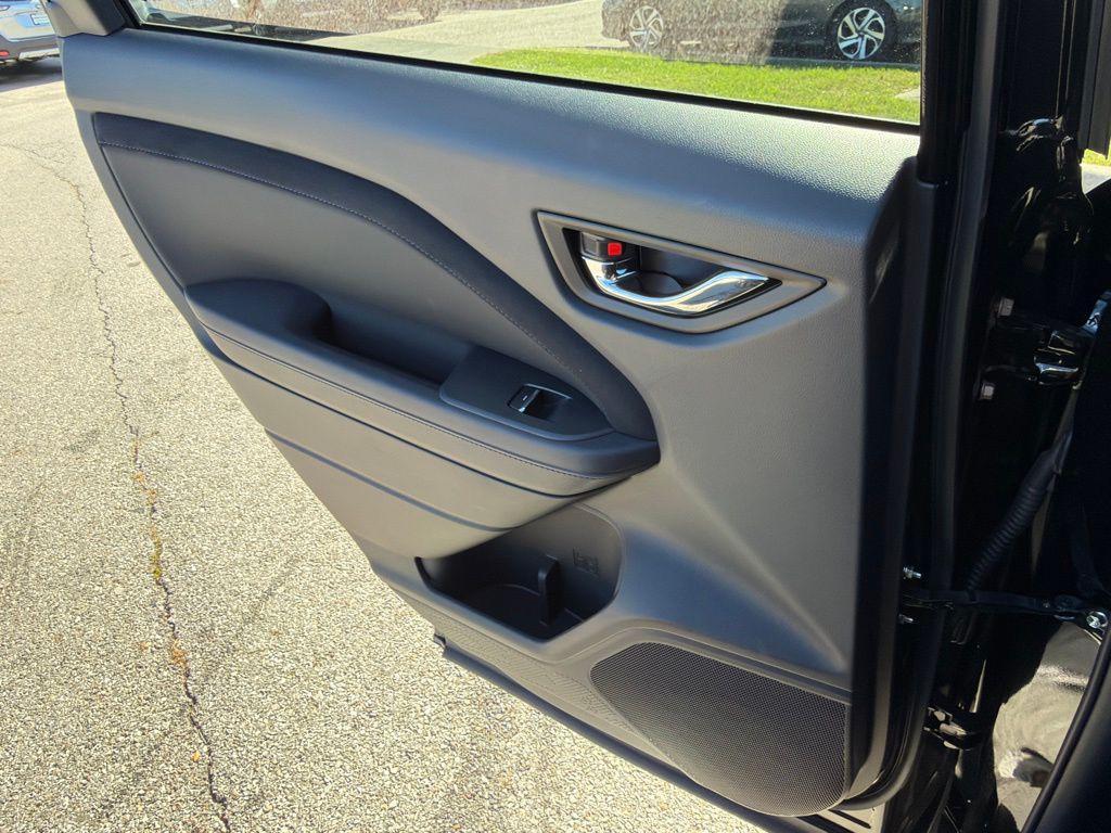 new 2025 Subaru Forester Hybrid car, priced at $40,907