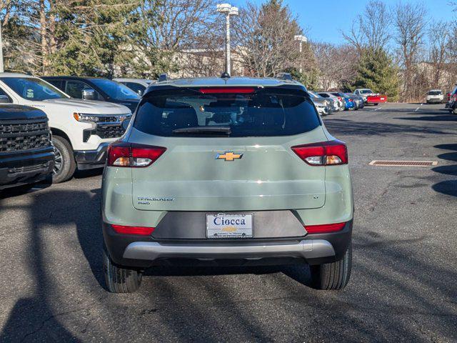 new 2025 Chevrolet TrailBlazer car, priced at $27,595