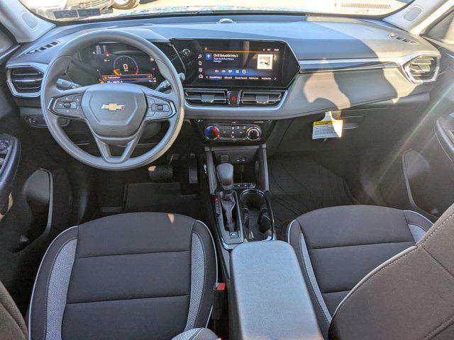 new 2025 Chevrolet TrailBlazer car, priced at $27,595