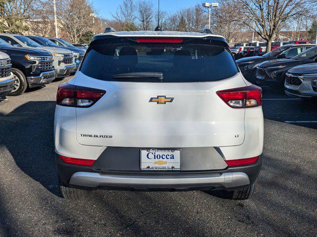 new 2025 Chevrolet TrailBlazer car, priced at $25,595