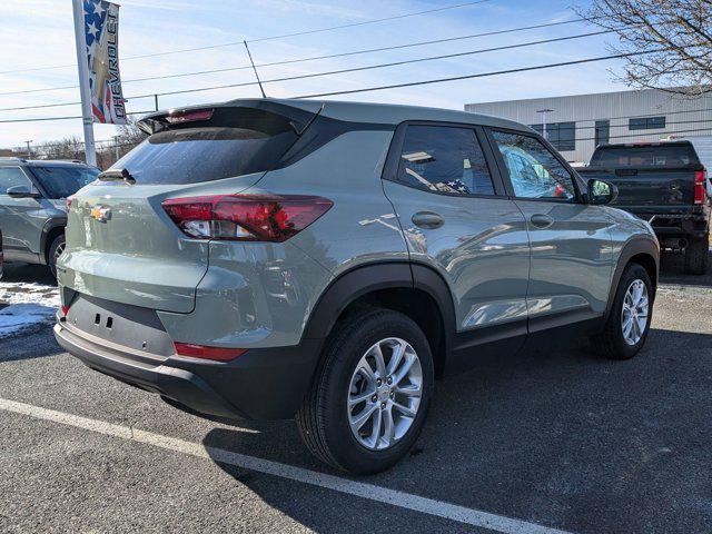 new 2025 Chevrolet TrailBlazer car, priced at $25,680