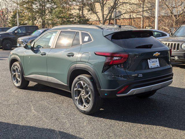 new 2025 Chevrolet Trax car, priced at $23,595