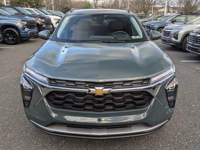 new 2025 Chevrolet Trax car, priced at $24,985