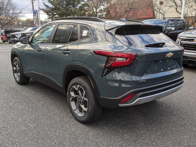 new 2025 Chevrolet Trax car, priced at $24,985