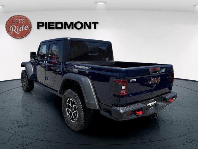 new 2025 Jeep Gladiator car