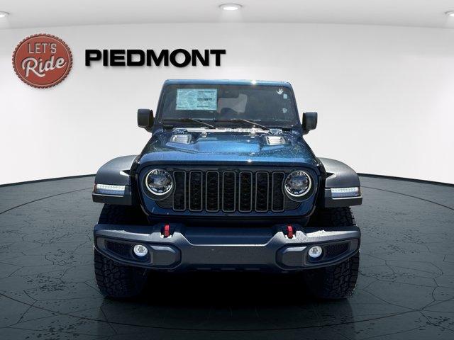 new 2025 Jeep Gladiator car