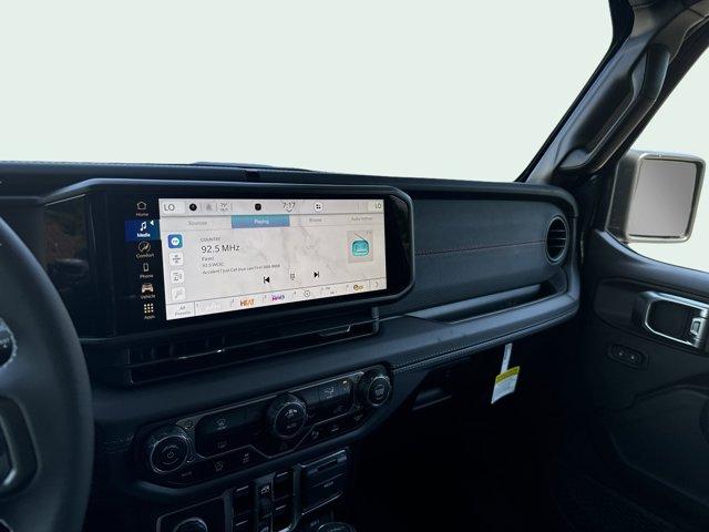 new 2025 Jeep Gladiator car
