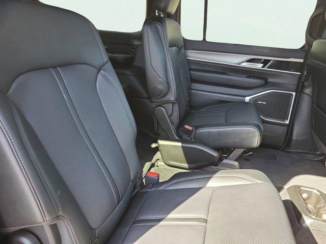 new 2025 Jeep Wagoneer car