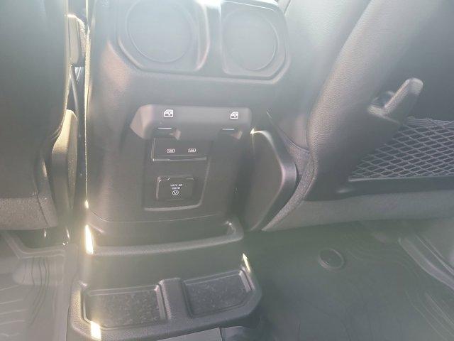 new 2025 Jeep Wrangler car