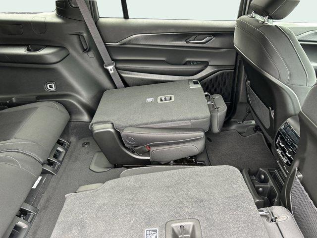 new 2025 Jeep Grand Cherokee L car