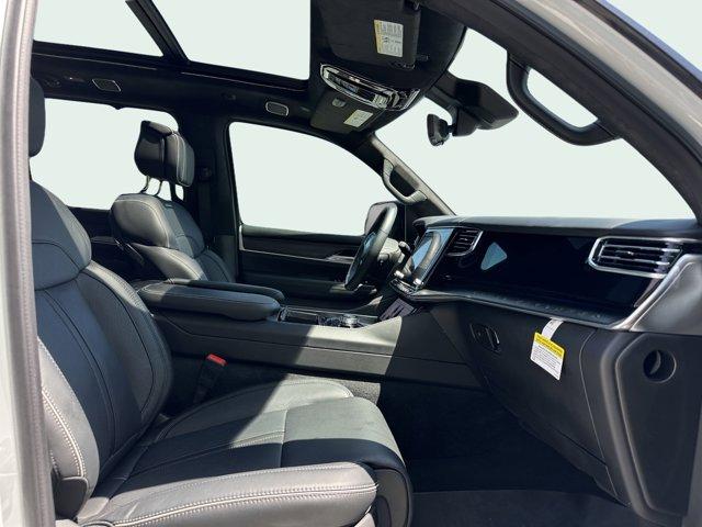 new 2024 Jeep Grand Wagoneer car