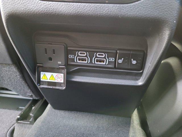 new 2025 Jeep Grand Cherokee car