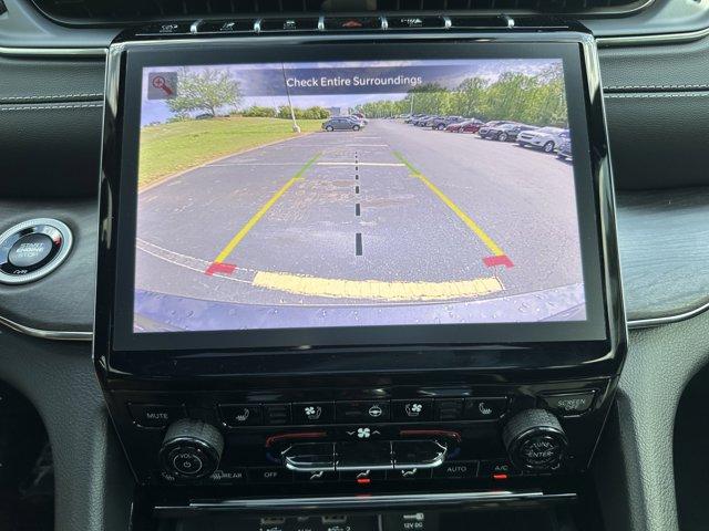new 2025 Jeep Grand Cherokee L car