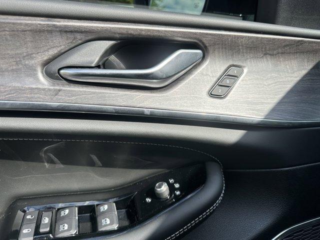 new 2025 Jeep Grand Cherokee L car