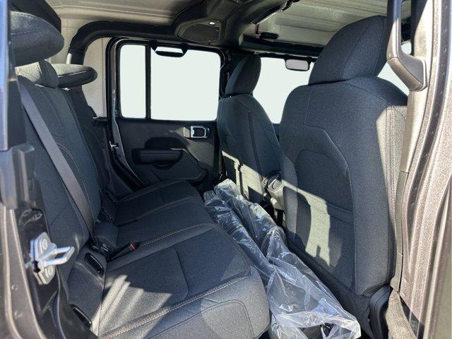 new 2025 Jeep Gladiator car