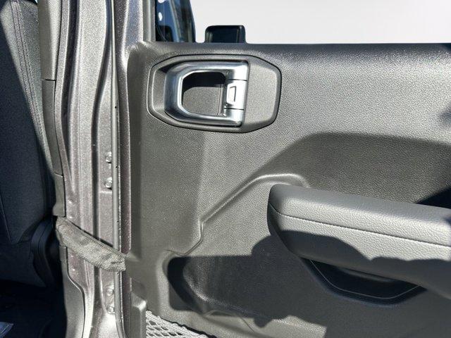 new 2025 Jeep Gladiator car