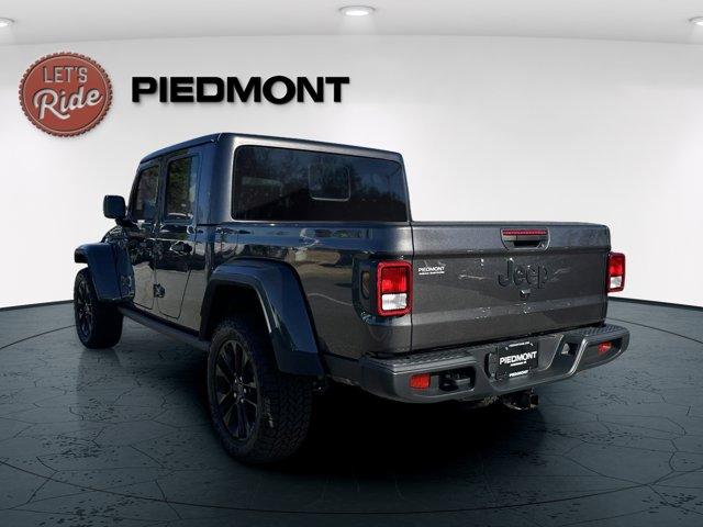 new 2025 Jeep Gladiator car