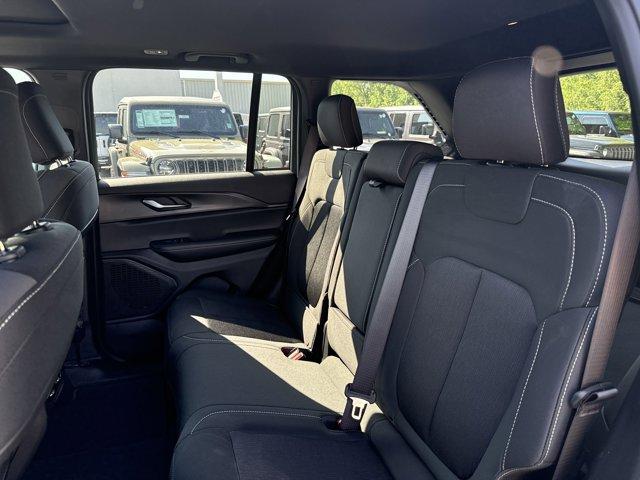 new 2025 Jeep Grand Cherokee car