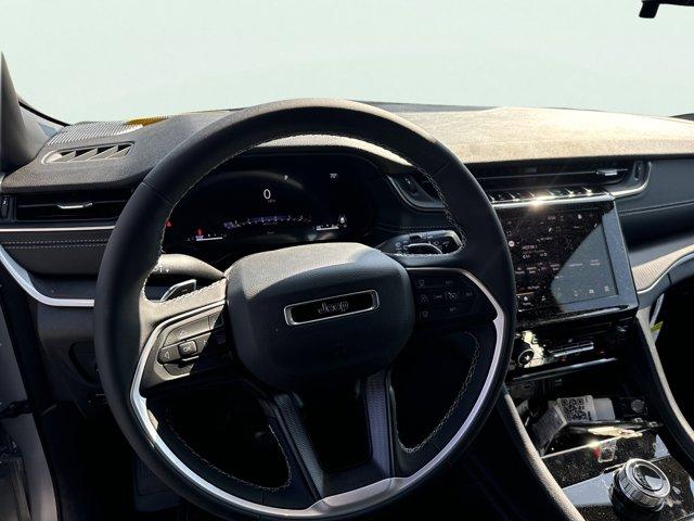 new 2025 Jeep Grand Cherokee car