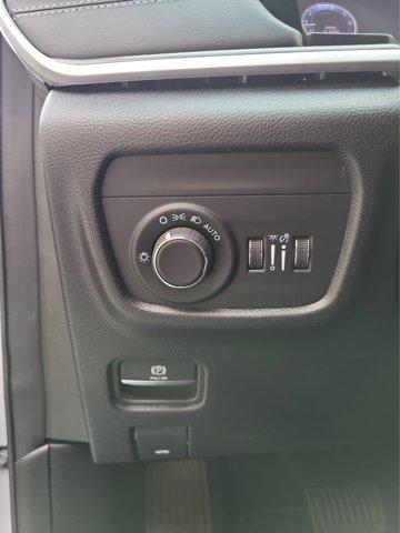 new 2025 Jeep Grand Cherokee car