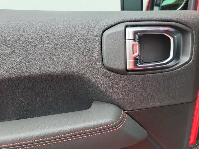 new 2025 Jeep Wrangler car