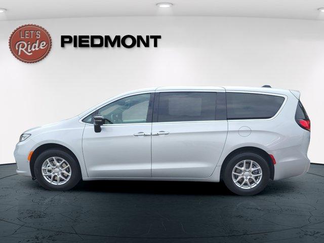 new 2026 Chrysler Pacifica car