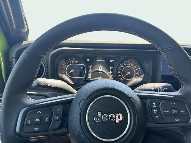new 2025 Jeep Gladiator car