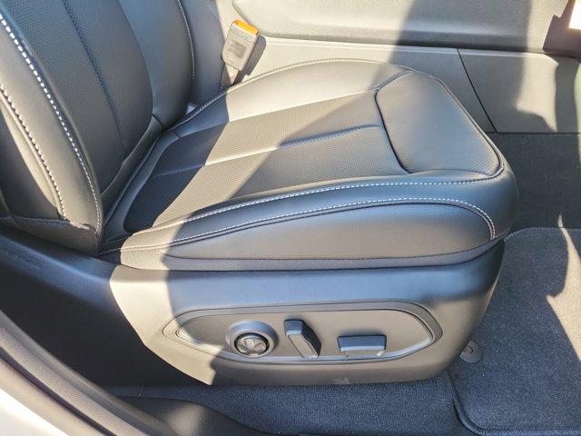 new 2025 Jeep Grand Cherokee car