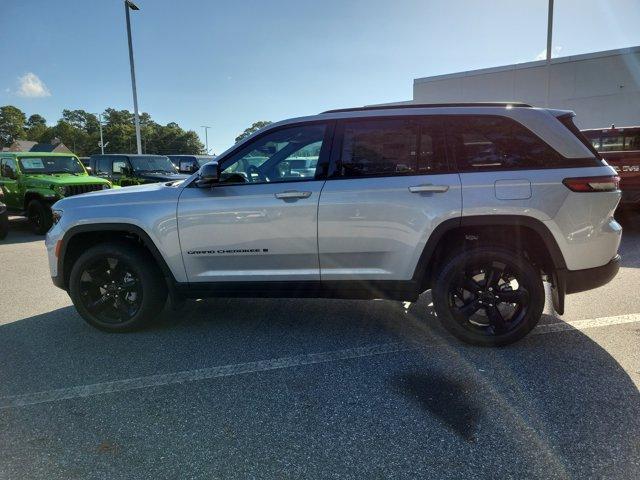 new 2025 Jeep Grand Cherokee car