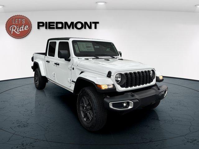 new 2025 Jeep Gladiator car