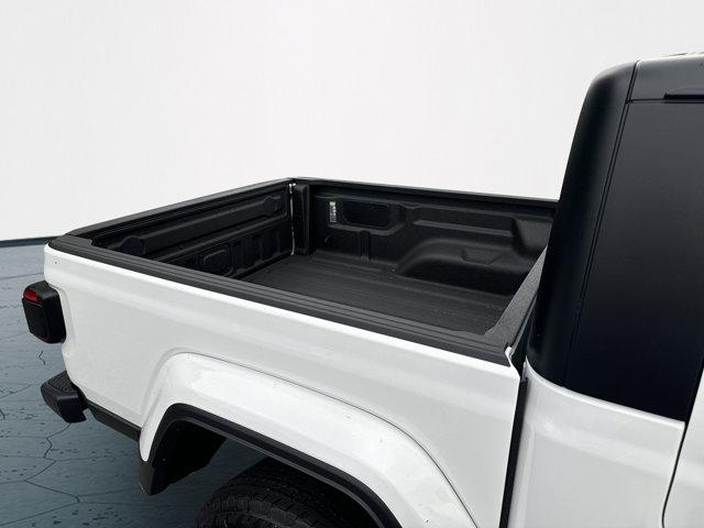 new 2025 Jeep Gladiator car
