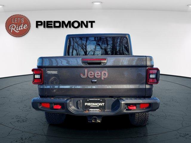 new 2025 Jeep Gladiator car