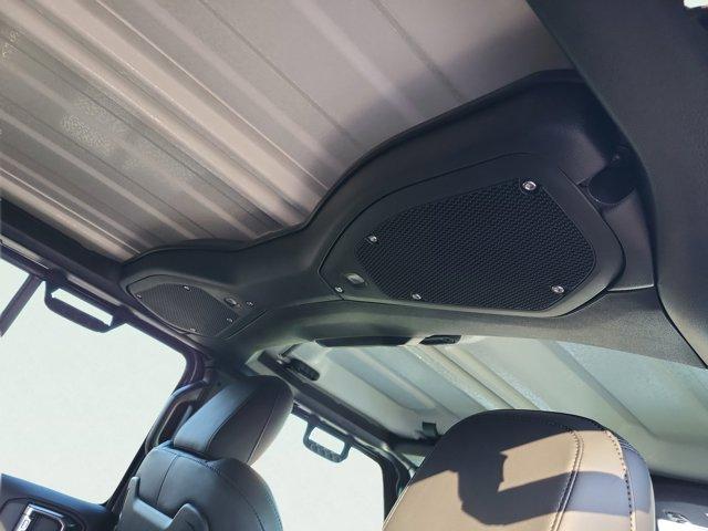 new 2025 Jeep Gladiator car