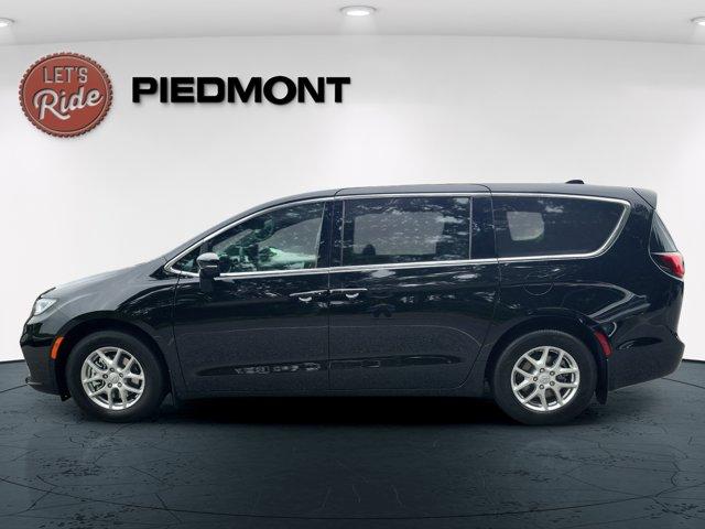 new 2026 Chrysler Pacifica car