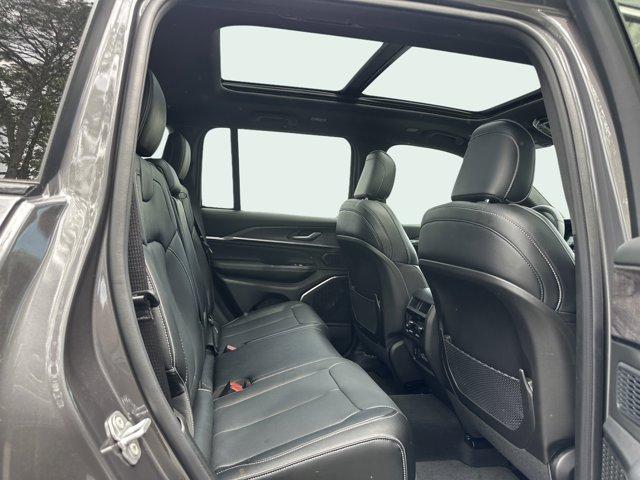 new 2025 Jeep Grand Cherokee car
