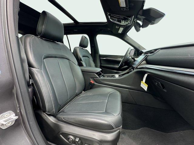 new 2025 Jeep Grand Cherokee car