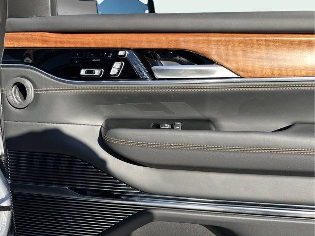 new 2024 Jeep Grand Wagoneer car